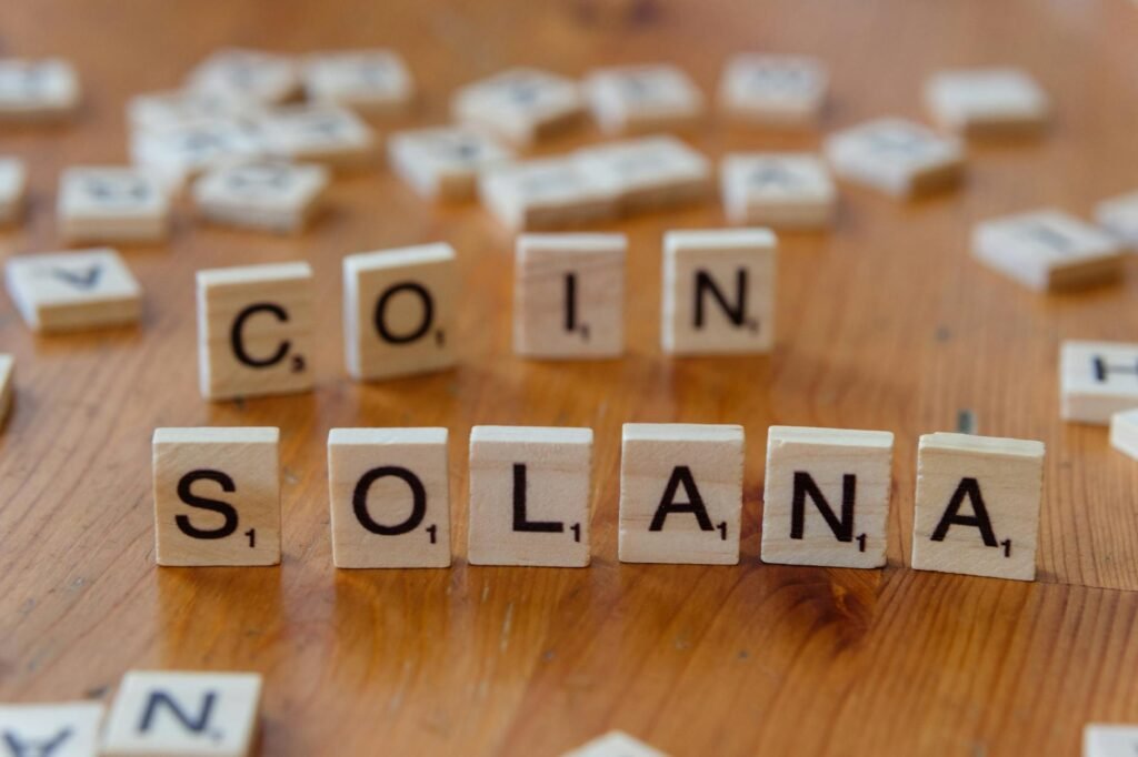 Analisis Mendalam: Solana (SOL) Naik 3.1% di Tengah Pasar Kripto yang Stabil – Strategi Investasi untuk Pemula