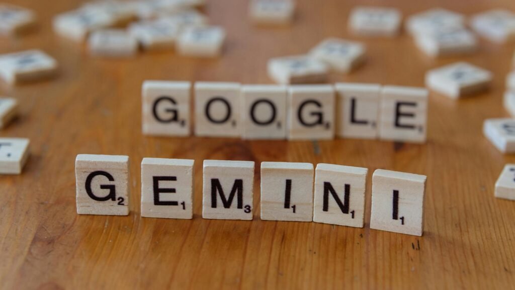 Google Tegaskan Gemini Tetap Bebas Iklan: Strategi Kepercayaan vs Tekanan Monetisasi AI