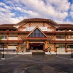 Analisis Mendalam: Indeks CoinDesk 20 Turun 2.3% – Strategi Bertahan di Tengah Koreksi Pasar Kripto