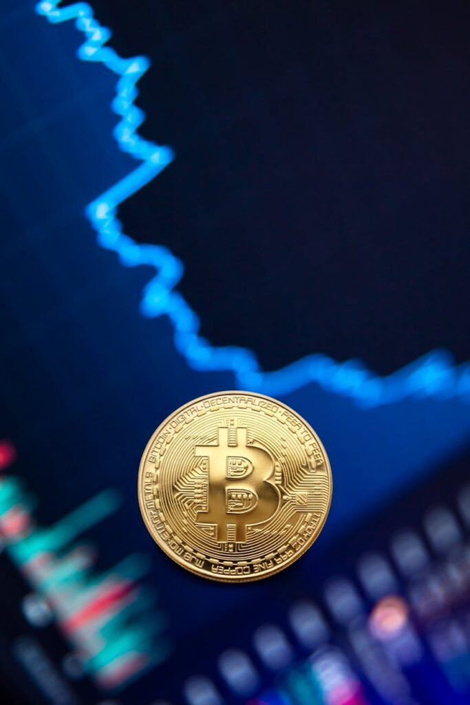 Analisis Mendalam: Mengapa Harga Bitcoin Turun ke Level Terendah 2 Bulan di Sekitar $83K?