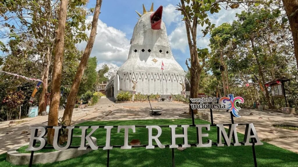 Gereja Ayam Bukit Rhema